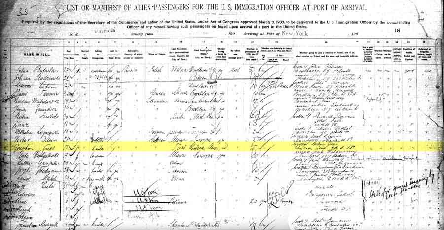 Manifest from the S.S. Patricia where “Gershon Guss” appears
